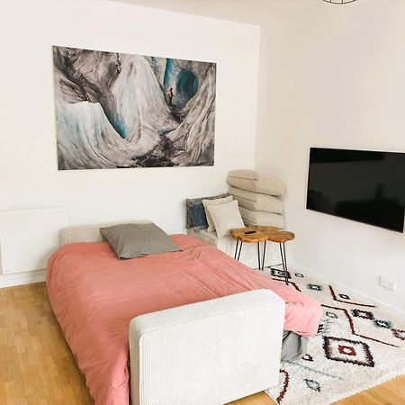 Le Boudoir - 2 Pieces Et Parking Apartamento Le Plessis-Robinson Exterior foto